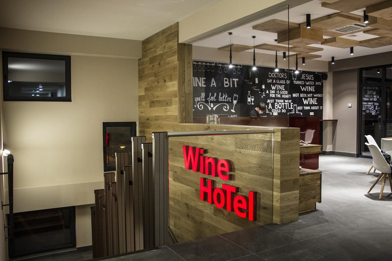 Wine Hotel Chisináu Exterior foto